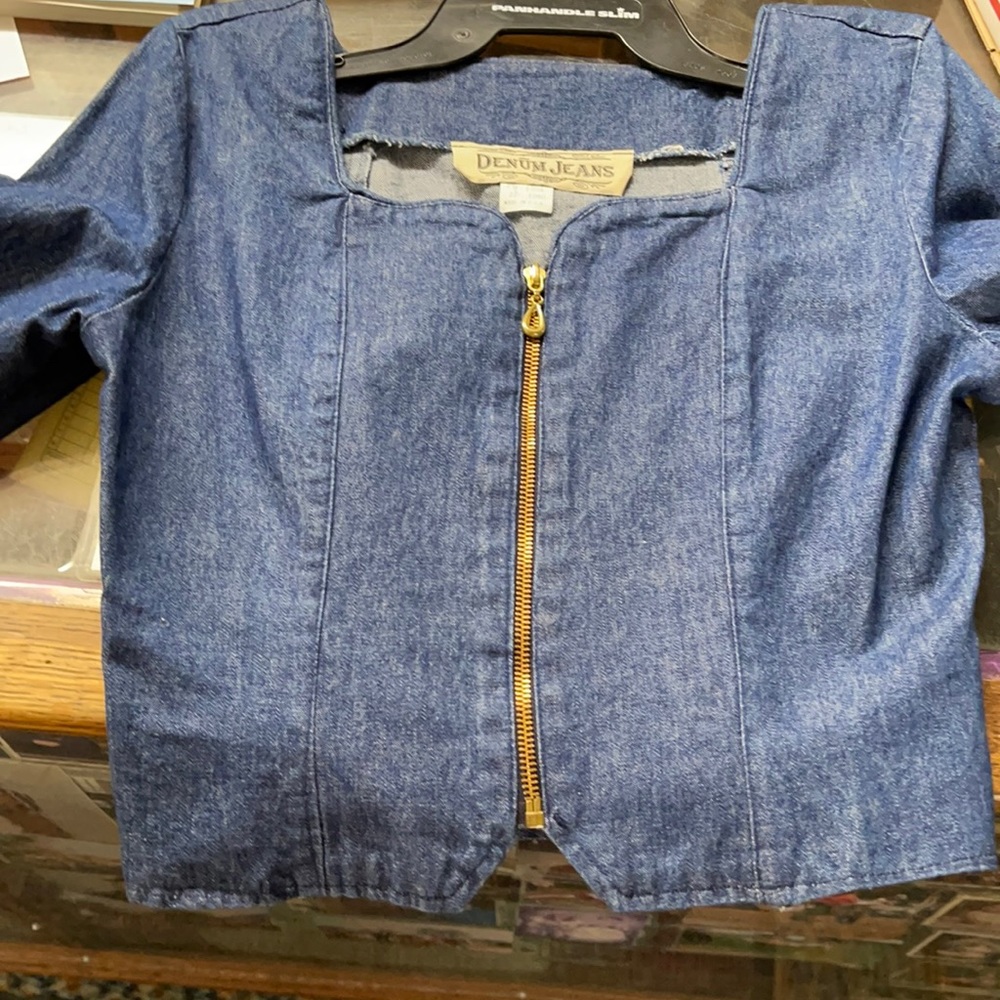 Denim crop long sleeve vest